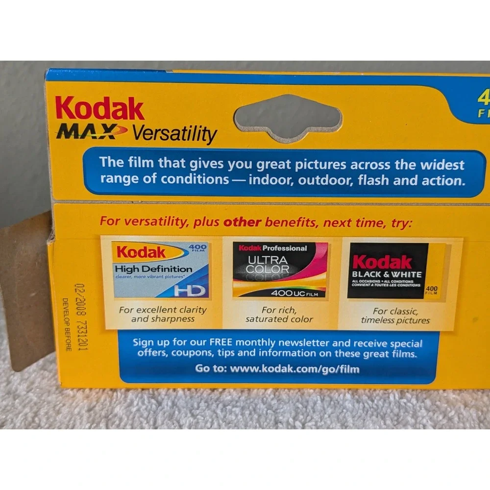 Canon Sure Shot 60 Zoom Shot 35mm Point & Shoot Film Camera Works Extra Film Box